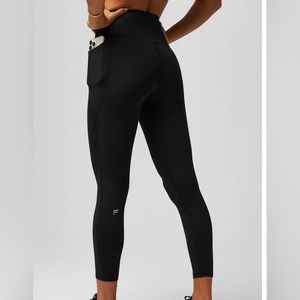 Fabletics Oasis PureLuxe HW Crossover 7/8 Legging New never been worn XL